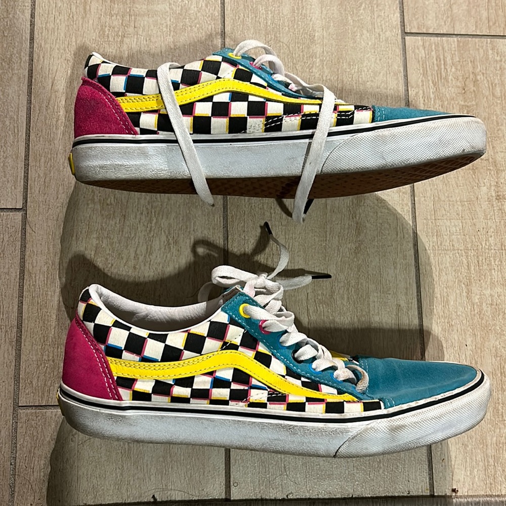 Size 10 Vans, fairly worn and trying to clean out my closet.